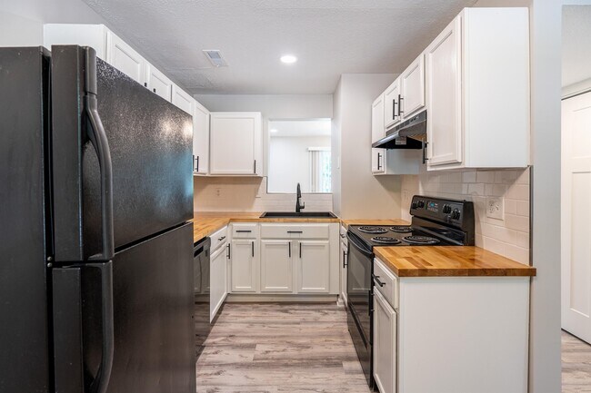 Foto del edificio - 1364 S Talbott St