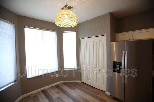 Building Photo - 8119 W Melinda Ln