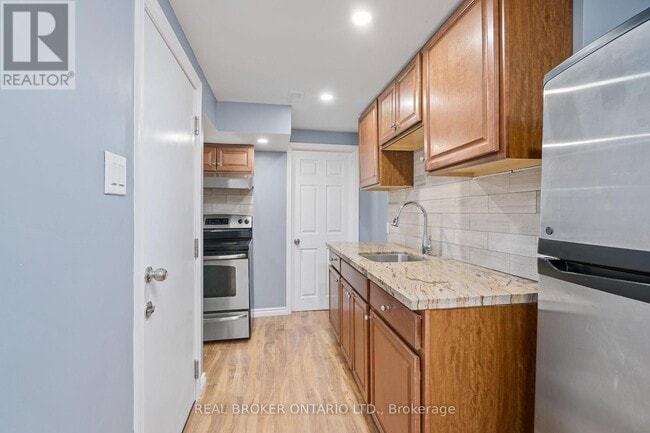 Building Photo - 210 Miller Dr