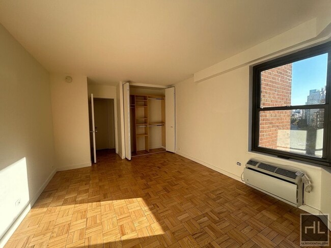 Foto del edificio - Fourth Avenue