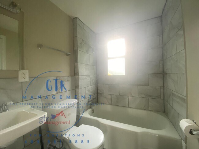 Foto del edificio - 2420 Himebaugh Ave