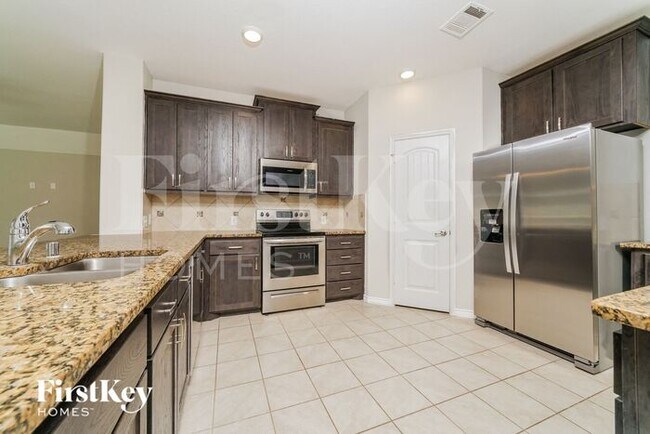 Foto del edificio - 3129 Hollow Branch Dr