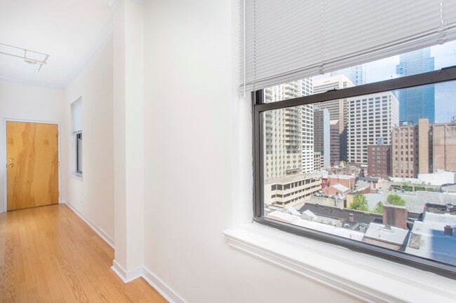 Foto del edificio - 37 S 20th St