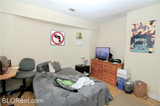 Foto del edificio - 5 br, 3 bath House - 316 Leroy Court