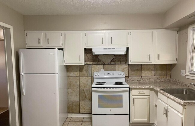 Foto del edificio - 2059 Bancroft St