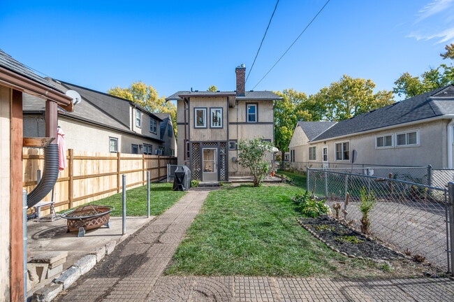 Building Photo - 4704 Minnehaha Ave