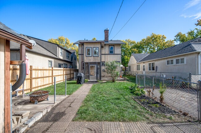 Foto del edificio - 4704 Minnehaha Ave