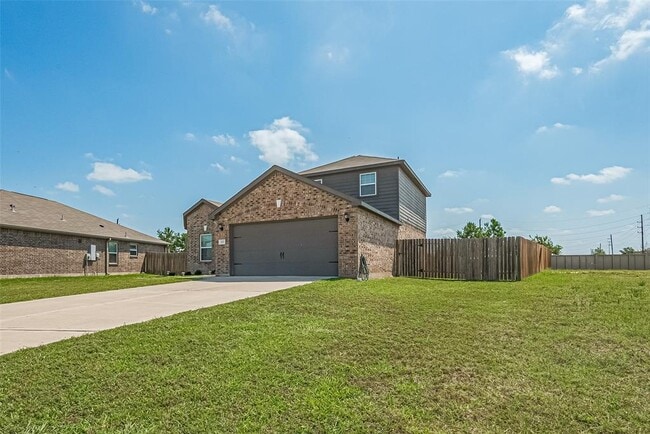 Building Photo - 305 Elm Patch Dr