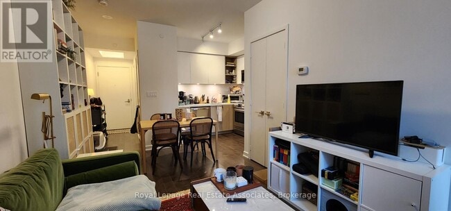 Photo du bâtiment - 30 Ordnance St