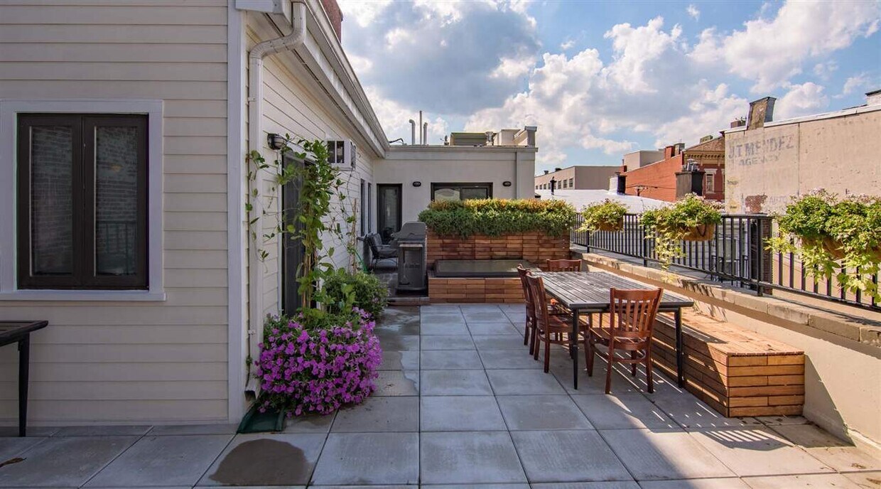 340 Grove St Unit 2B, Jersey City, NJ 07302 Condo for Rent in Jersey