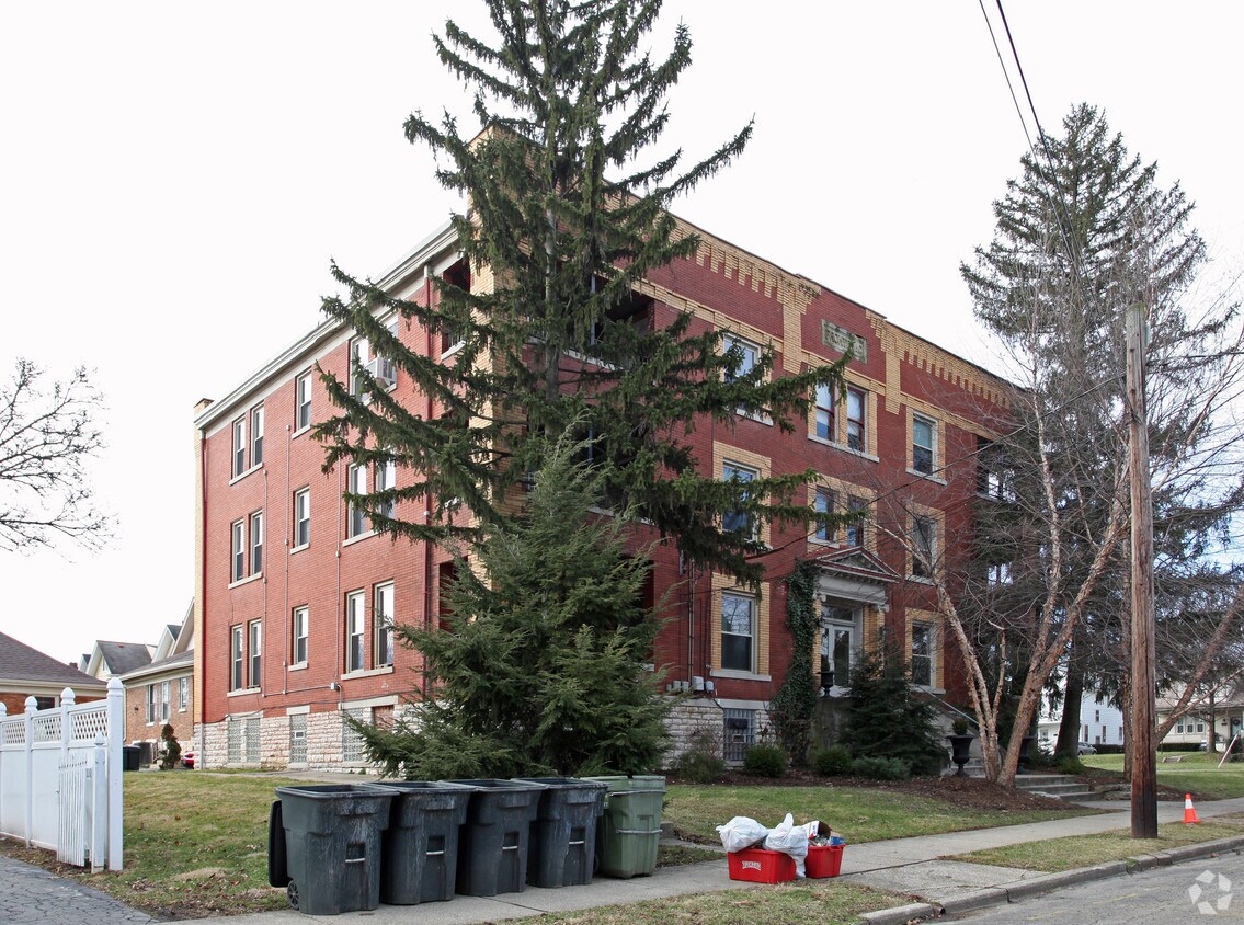 Building Photo - 2301 Hudson Ave