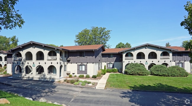 River Bend Apartments at the Arboretum Apartments