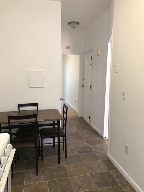 Building Photo - 434 Central Ave