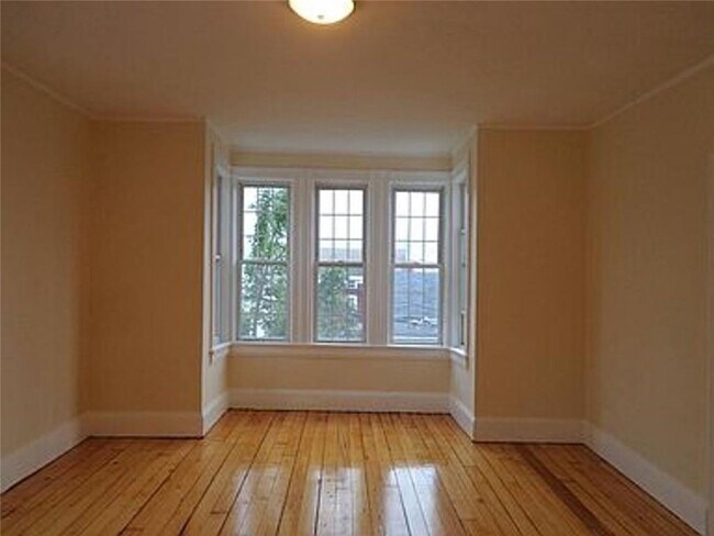 Building Photo - 266 Wickenden St