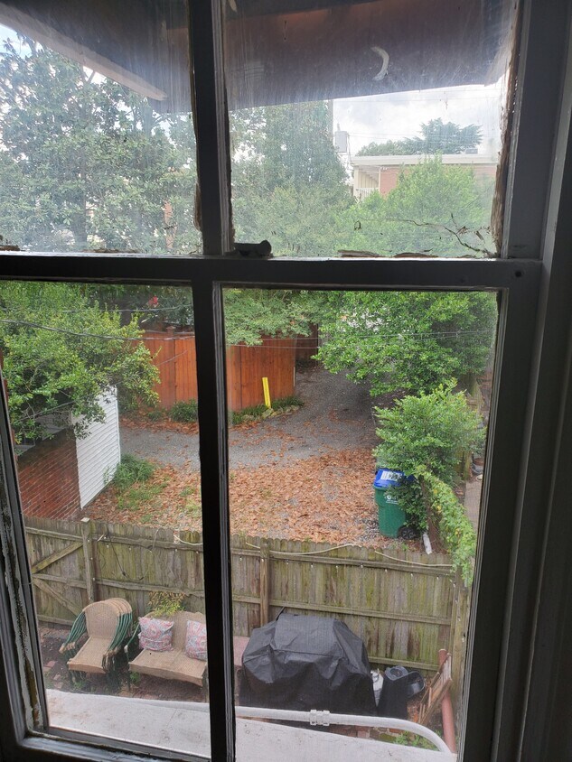 Foto principal - 2111 Hanover Ave
