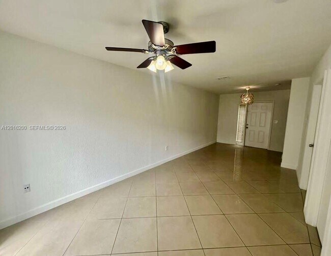 Foto del edificio - 2170 NE 167th St