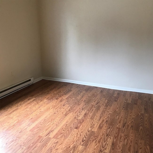 Foto del edificio - 224 McCutcheon Ln