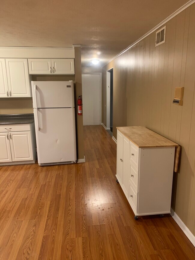 Foto del edificio - 1424 Town Hall Rd