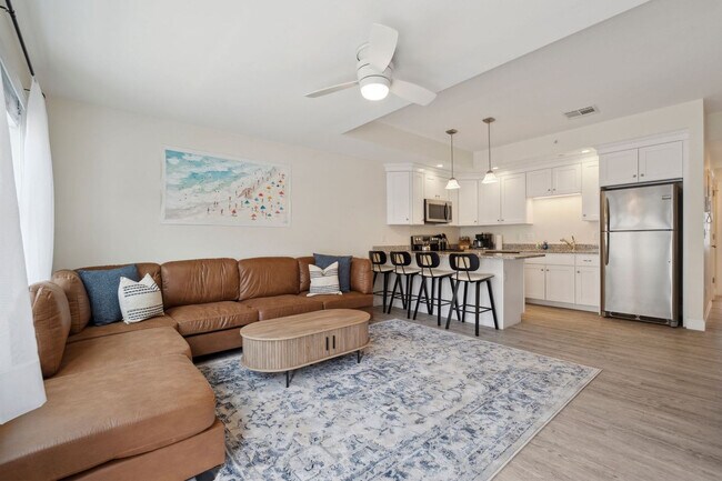 Foto del edificio - 128 Ashworth Ave