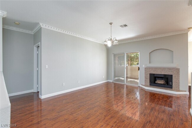 Building Photo - 2050 W Warm Springs Rd