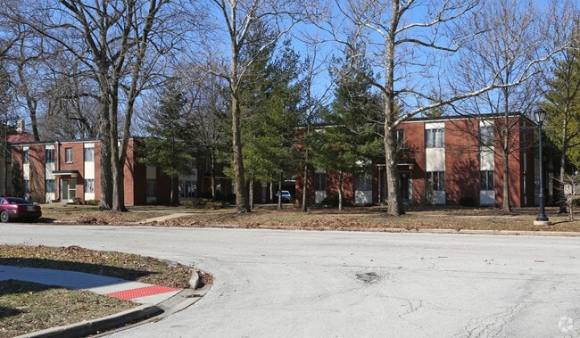 Building Photo - 314 Oak Ave