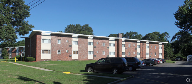 Building Photo - East Winds Apartments