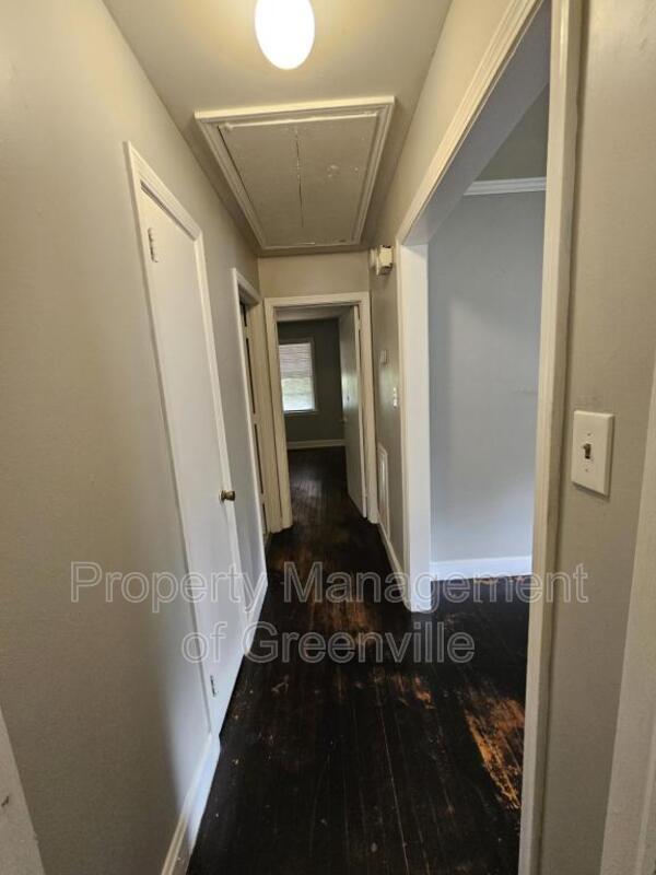 Foto del edificio - 6 Prosperity Ave