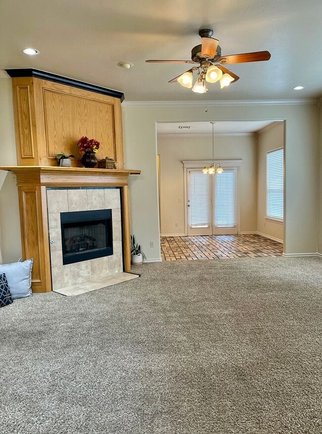 Building Photo - Beautiful Home in Moore - 3 Bed, 2 Bath, P...