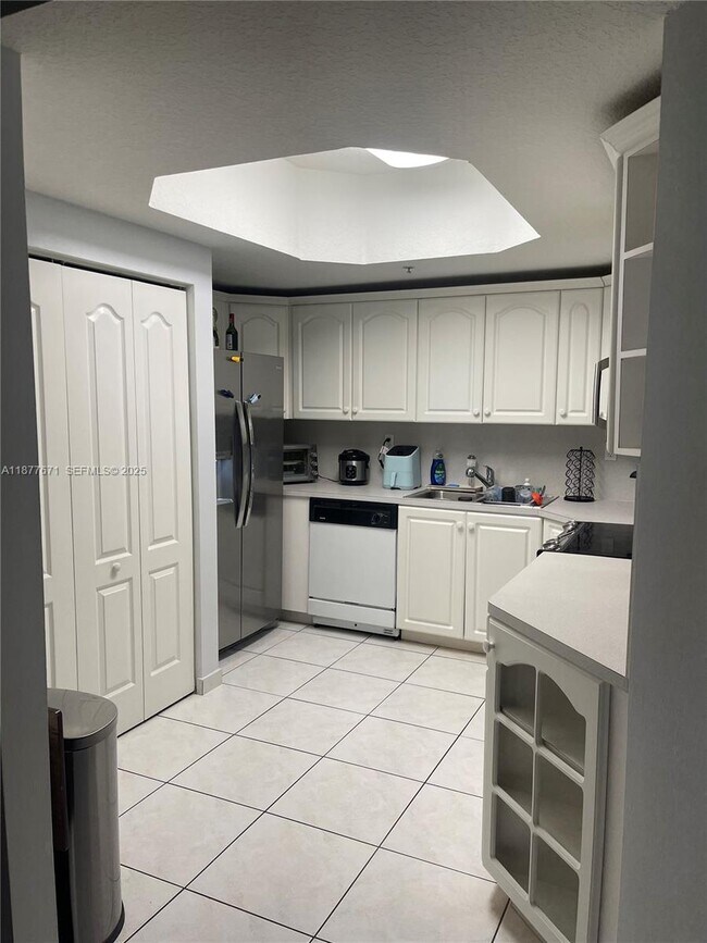 Foto del edificio - 17405 NW 75th Pl