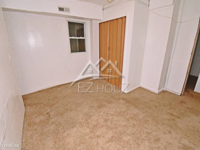 Building Photo - 4 br, 2 bath Apartment - 3732 Old York Road