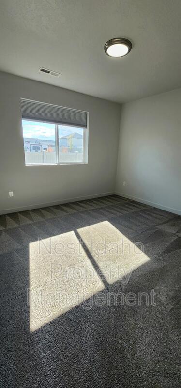 Foto del edificio - 15349 Stovall Ave