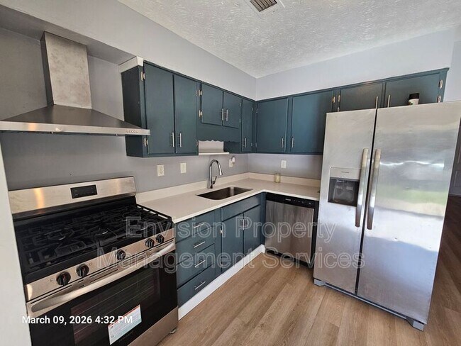 Building Photo - 2638 Fieldstone View Ln SE