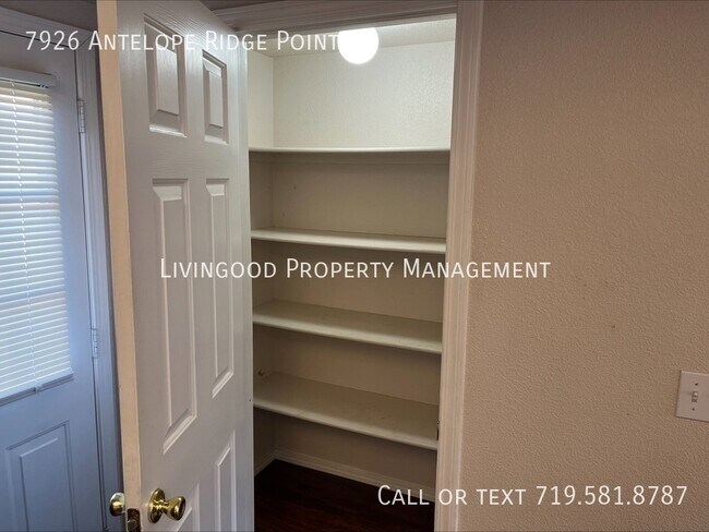 Foto del edificio - 7926 Antelope Ridge Point