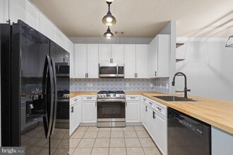 Building Photo - 9480 Virginia Center Blvd