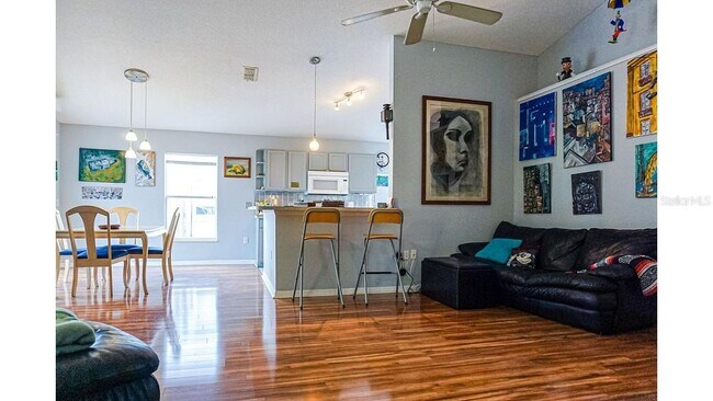 Foto del edificio - 205 Nicholson Dr