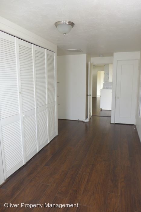 Building Photo - 3 br, 2 bath House - 818 Cresta Vista Way