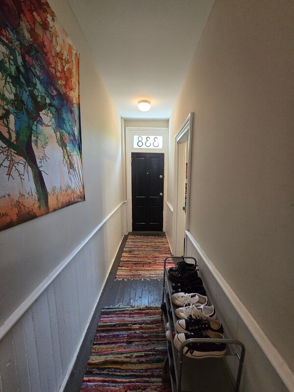 Foto del edificio - 338 S Laurel St