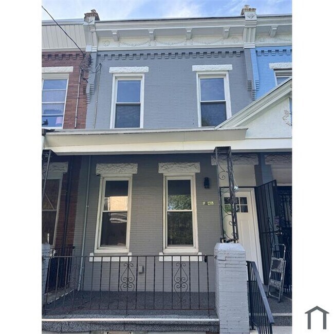 Photo - 2531 N Dover St. House