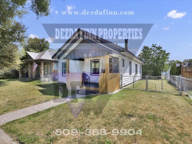 Foto del edificio - Northside 3Bed, 1Bath Vintage Bungalow