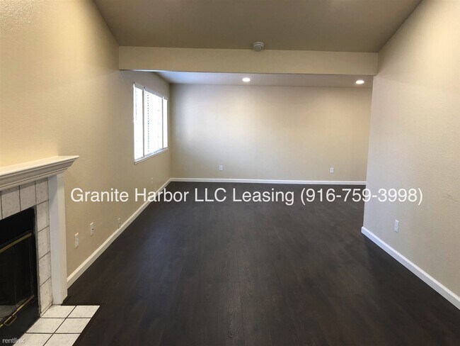 Building Photo - 2 br, 2 bath Duplex - 7457 Power Inn Road B