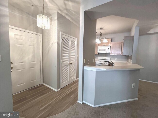 Building Photo - 9312 Groffs Mill Dr