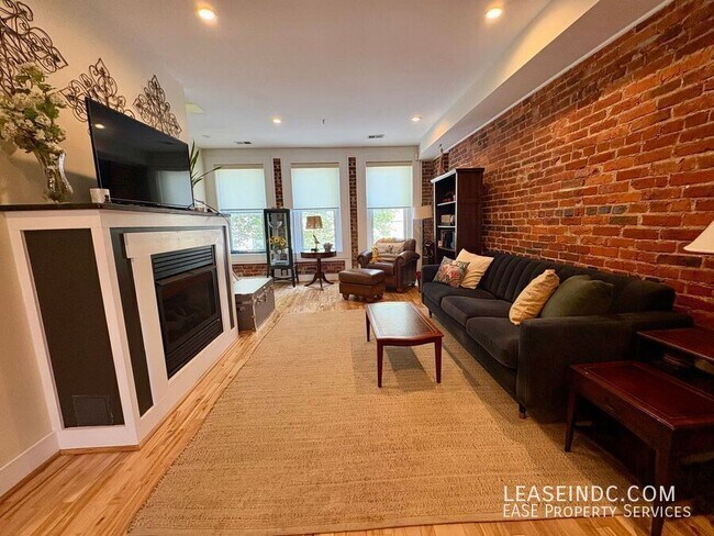 Foto del edificio - 1200 Monroe St NW