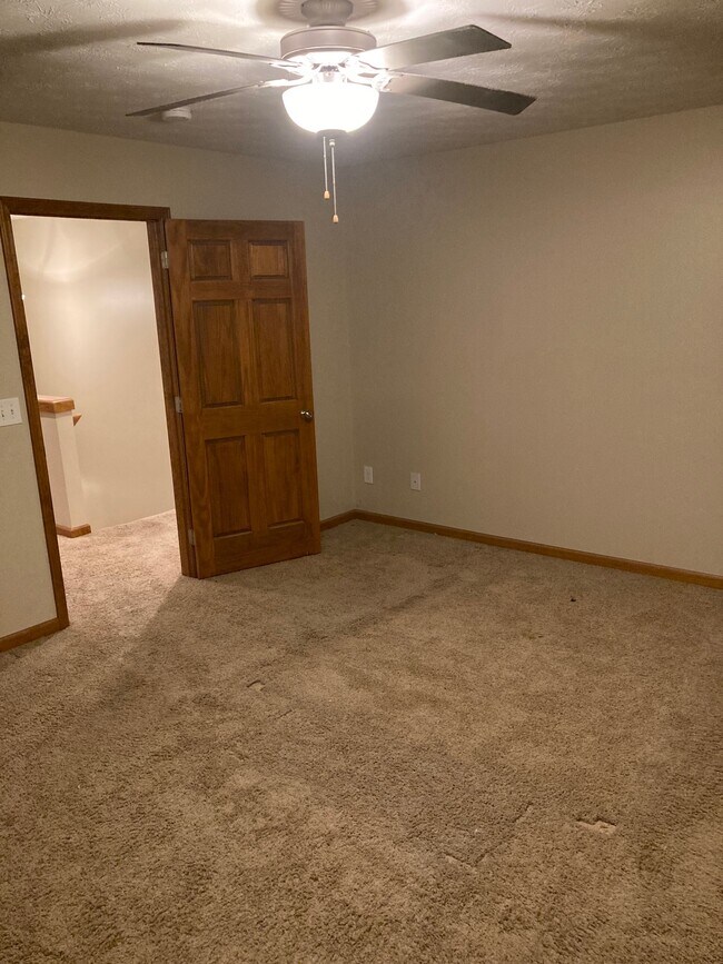 Building Photo - 63 Dolaron Ln