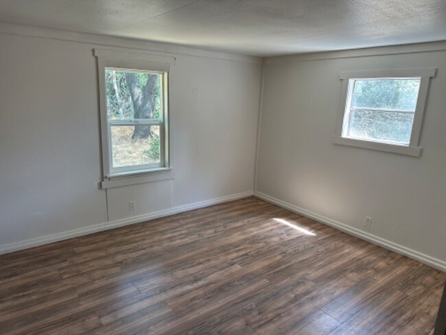 Building Photo - 63 Live Oak Knolls