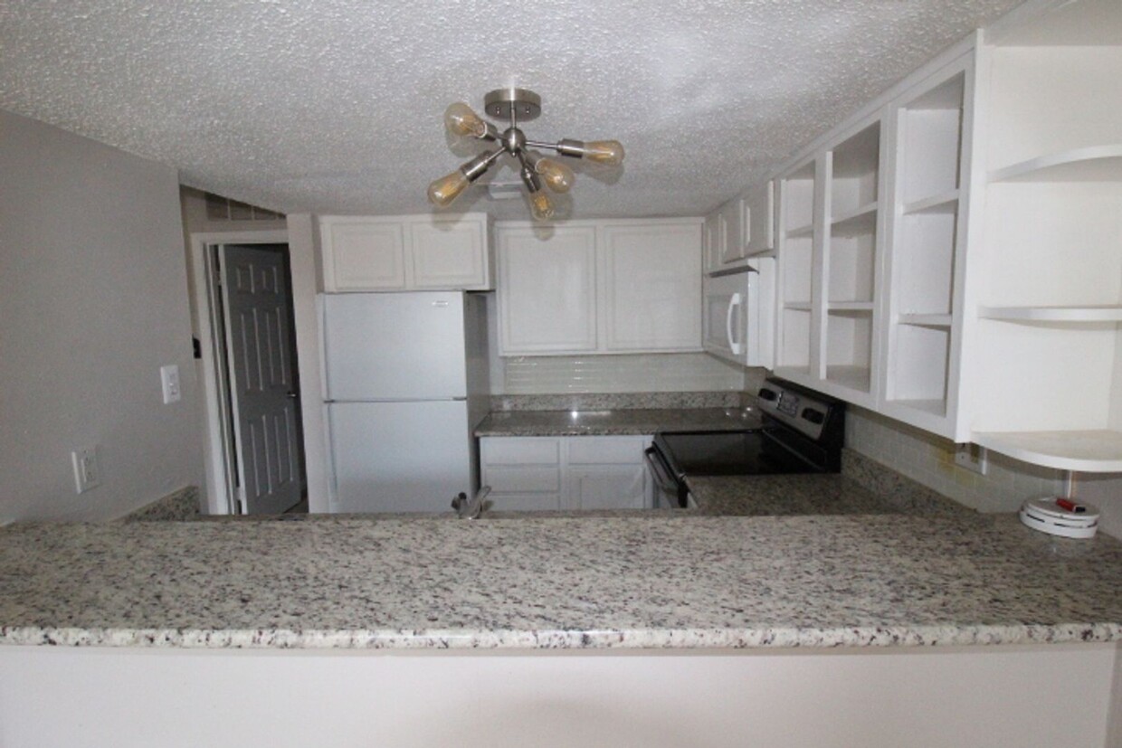 Foto principal - Spicewood Townhome for rent