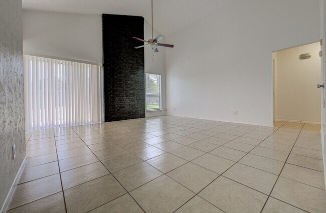 Foto del edificio - 1200 Westcott Dr