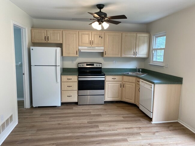 Building Photo - 107 Rutledge Ct