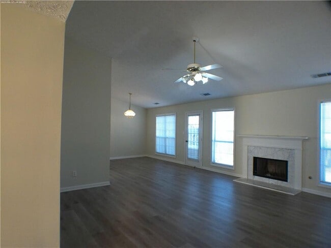 Building Photo - 3277 Crossfield Ln