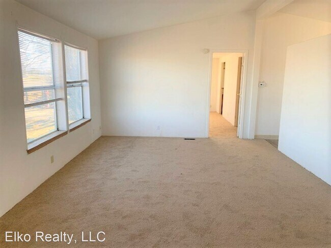 Building Photo - 4 br, 2 bath House - 98 Licht Pkwy