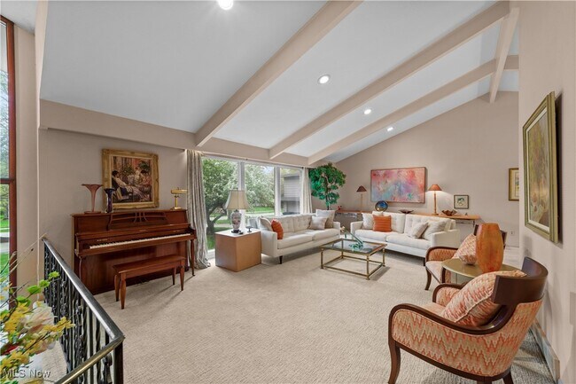 Foto del edificio - 26460 Hendon Rd